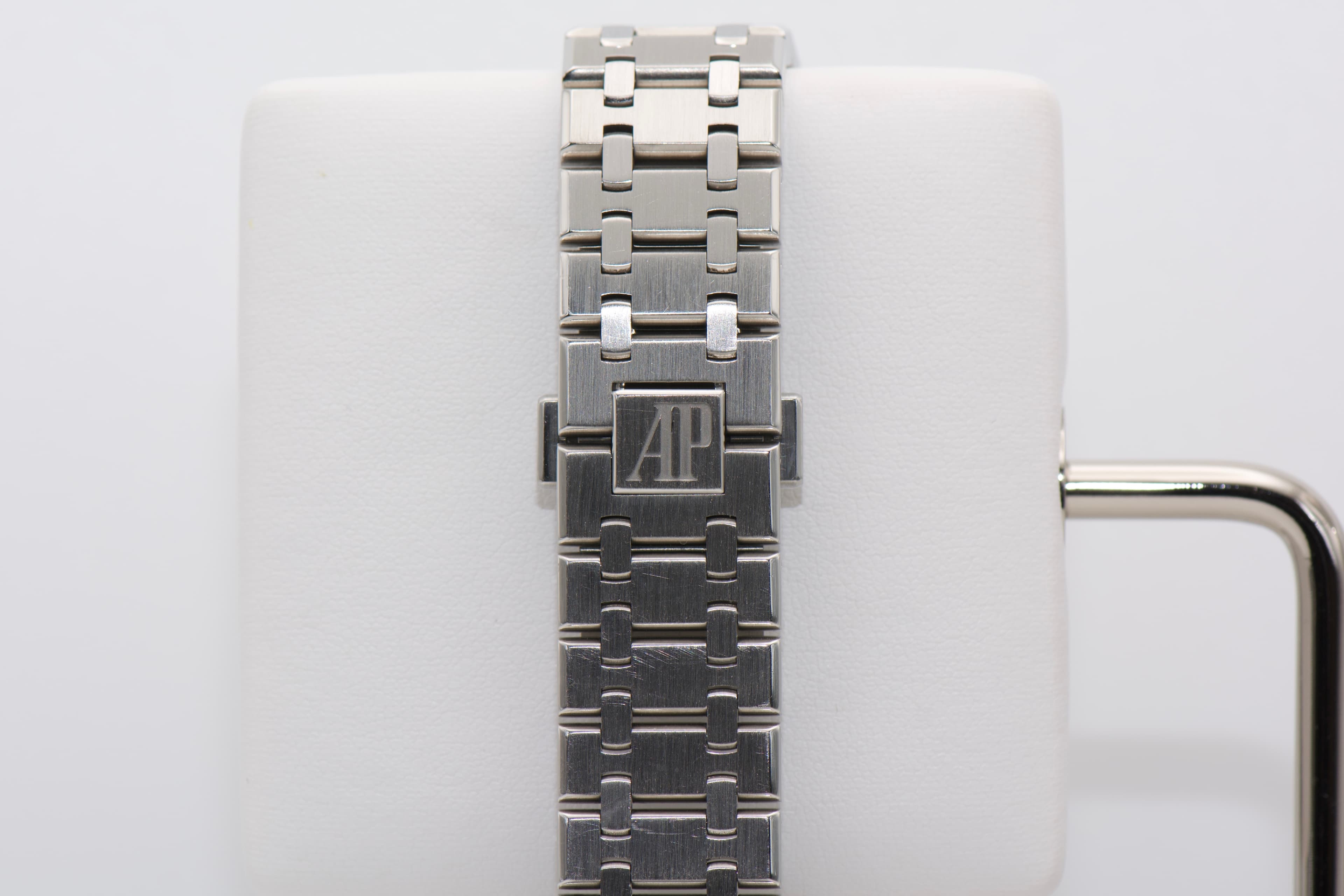 Audemars Piguet Royal Oak Black Dial — photo 6