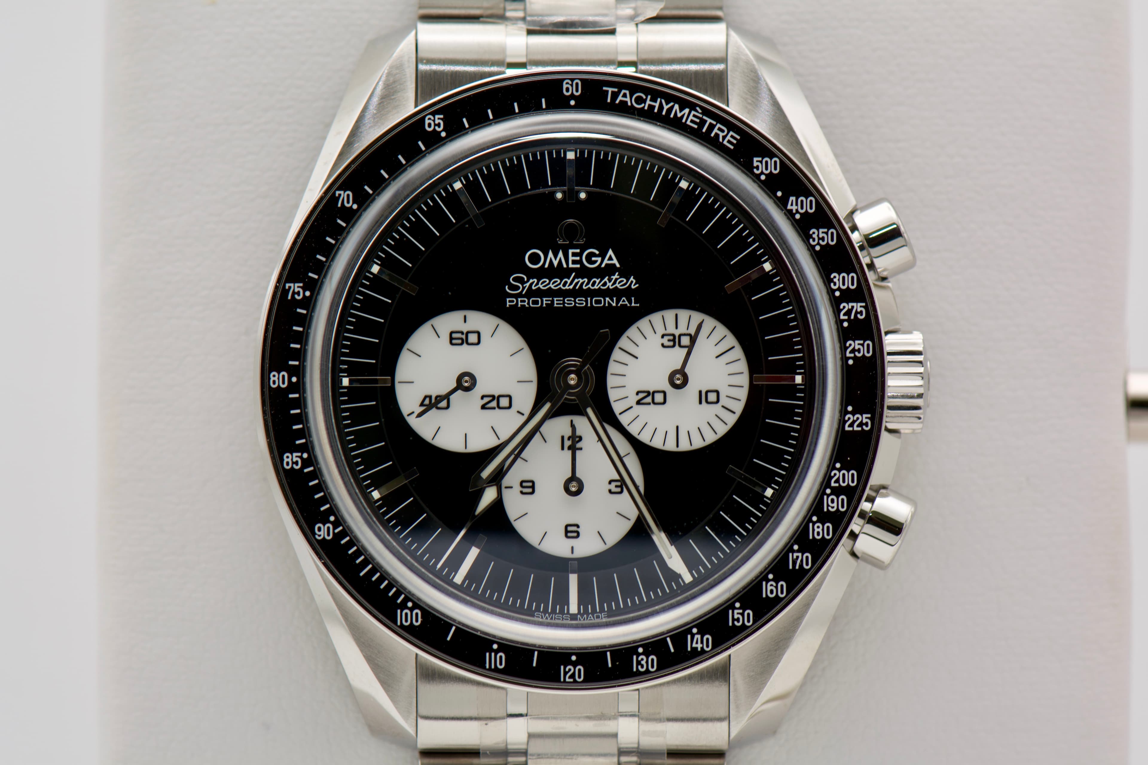 Omega Speedmaster Moonwatch Professional ”Reverse Panda”