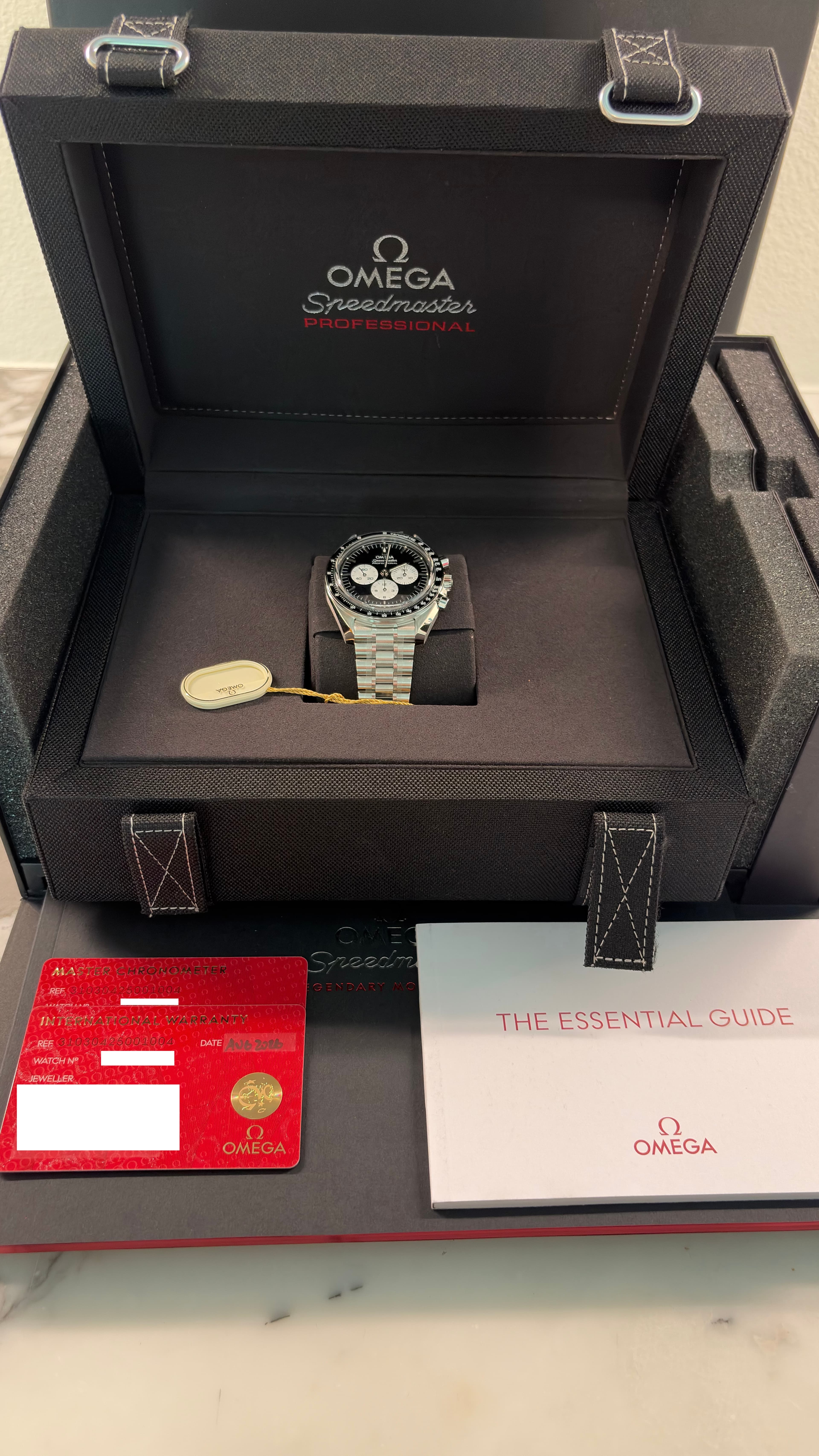 Omega Speedmaster Moonwatch Professional ”Reverse Panda” — photo 7
